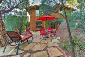 Romantic Sedona Suite with Patio Less Than 1Mi to Trails and Town